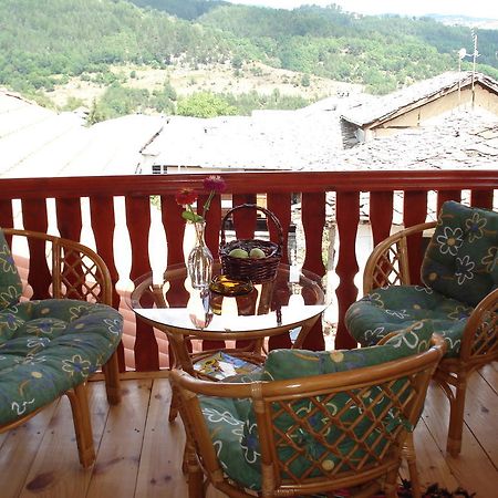 Sharkov Guest House Dolen  الغرفة الصورة