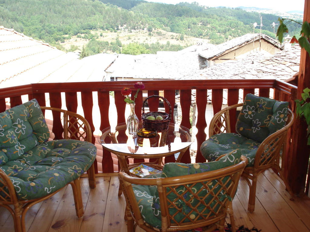 Sharkov Guest House Dolen  الغرفة الصورة