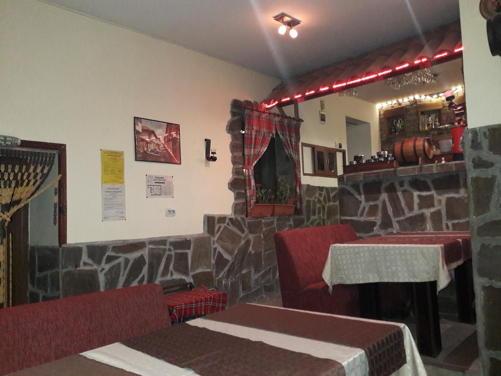 Sharkov Guest House Dolen  المظهر الخارجي الصورة