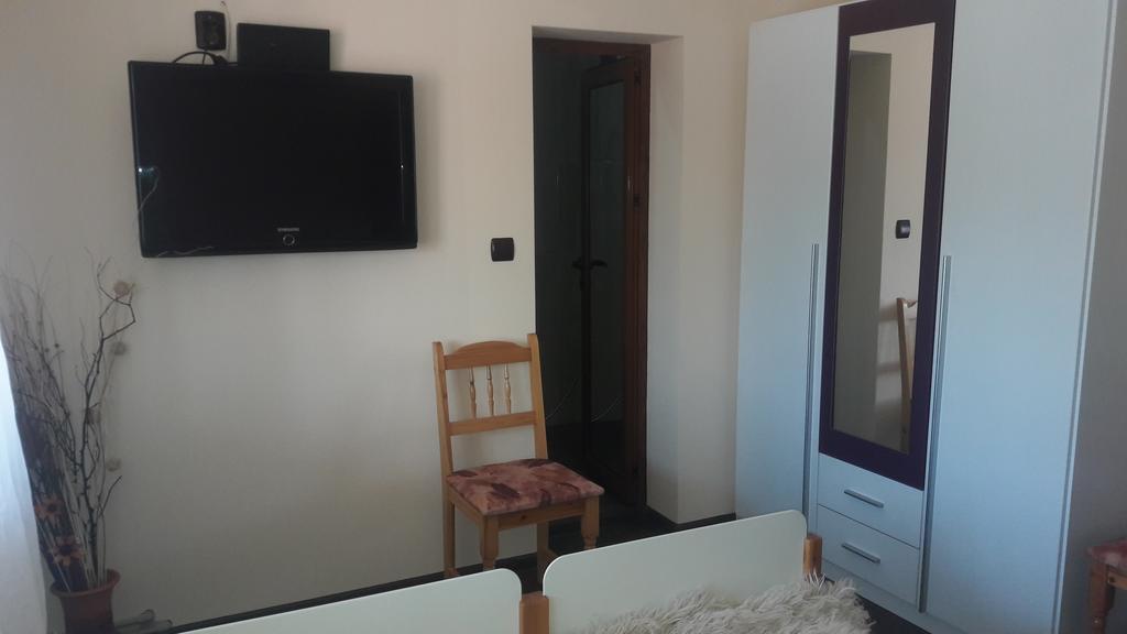 Sharkov Guest House Dolen  المظهر الخارجي الصورة
